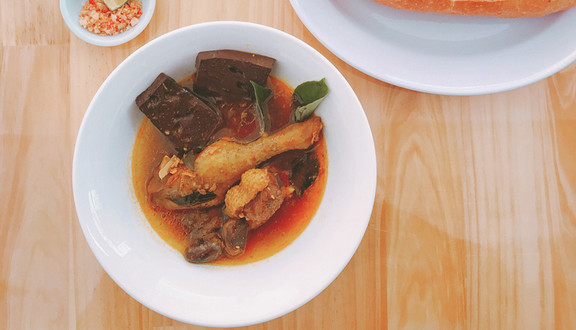 Cà Ri Vịt Căn Cứ