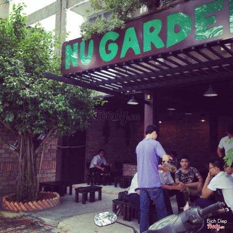 Không gian tươi mát từ bên ngoài