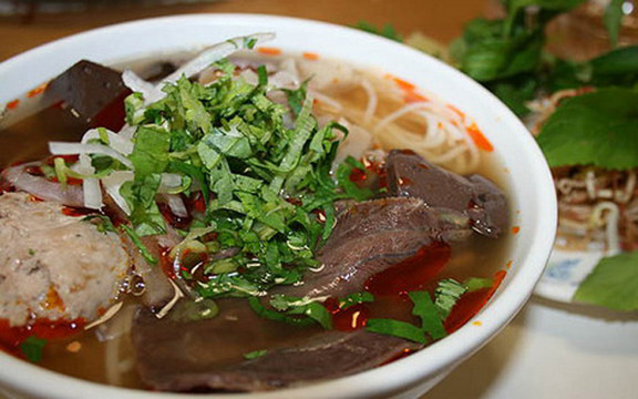 Bún Bò O Xíu