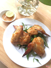 Cánh gà nướng cay! Món mới cảo luôn vô tình qua được thử món mới! Bà chủ mê ăn cay nên làm gì cũng cay hết 😋Mà ngon phần 45k thôi