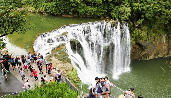 Shifen Waterfall