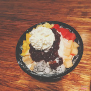 Bingsu hoa quả ở đây the best luôn ❤️ nhiều dã man mà lại ngon nữa. Phục vụ rất nhanh lẹ. Nói chung không có điểm gì chê cả