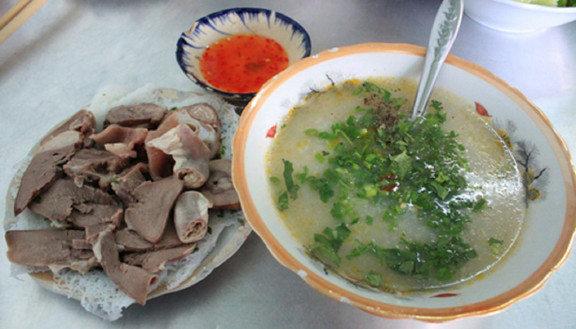 Cháo Lòng Má Heo Phong Phú