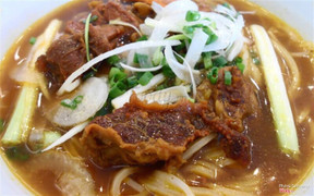 Phở sốt vang : 35.000 đ