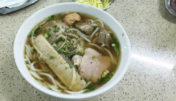 Bún Bò Đông Ba Gia Hội - Nơ Trang Long