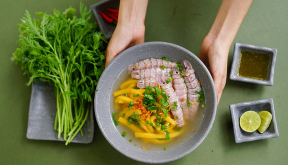 Phan Gia - Bánh Canh Mực & Bánh Tằm Bì