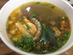 Seafood noodle dish