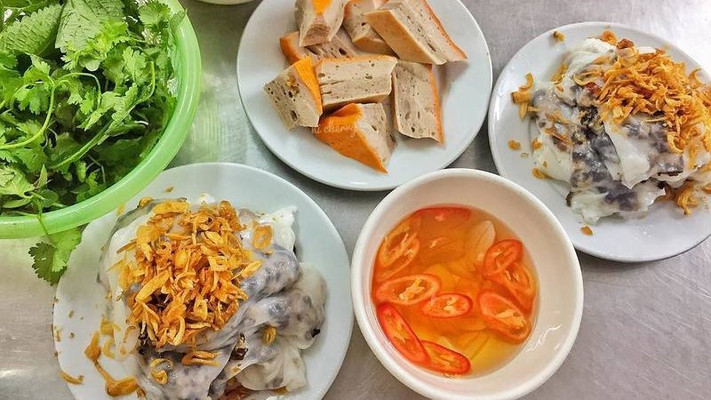 Huân Huế - Bánh Cuốn & Bún Chả - Đông Quan