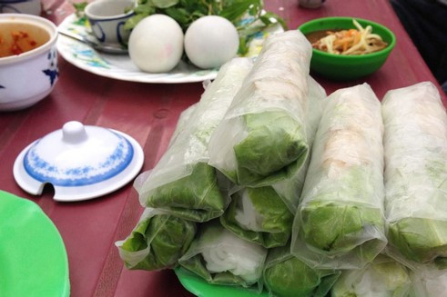 Ăn Vặt Hoàng Duyên - Phạm Hữu Lầu