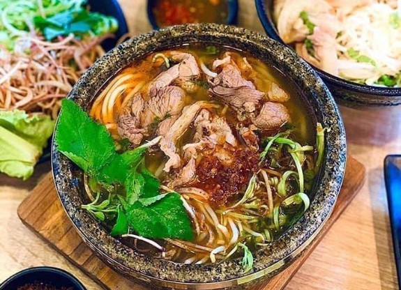 Phở Bát Đá & Bún Bò Huế - Lẩu Hằng 36 - Mỹ Phước Tân Vạn