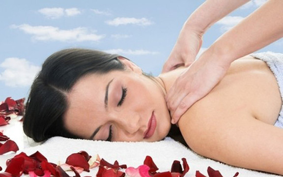 Massage Xông Hơi - Cách Mạng Tháng 8