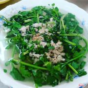 Canh cải xoong dùng kèm