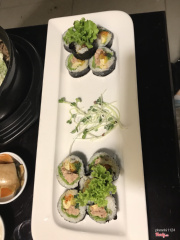 Kimbap cá ngừ