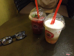 Trà dưa hấu + trà sen gì đó 😂