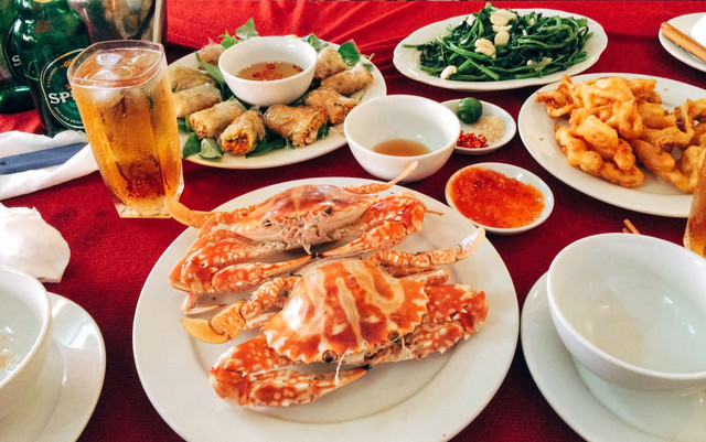 Mr. Zoom Restaurant - Hải Sản Tươi Sống