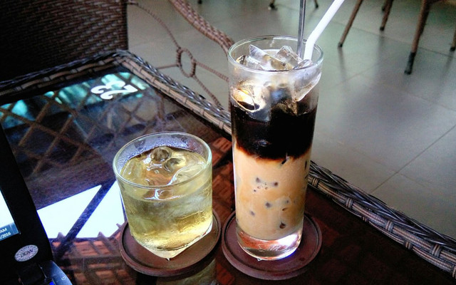 Suối Đá Cafe