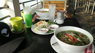 Bún Bò Huế hương vị đậm đà. Không gian thoáng mát 
