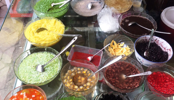 Bánh Đúc & Chè Thập Cẩm - Xóm Đình