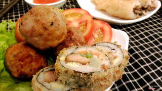 Thịt viên trứng cút áp chảo vị vừa ăn và lạ miệng, Sushi gà chiên gạo dẻo thơm và không quá nhiều dầu nên tín đồ ăn vặt không lo béo đâu nha