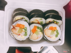 sushi cua +gà