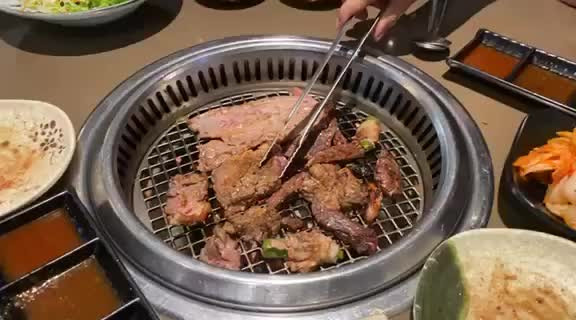 Sumo BBQ - Vạn Hạnh Mall - Buffet Nướng & Lẩu