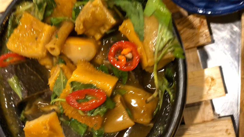 Phá Lấu Sài Gòn - Hoài Thanh