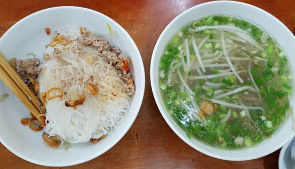 Phở Khô Hà Lan