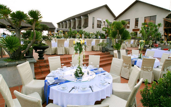 Court Yard - Palm Garden Resort