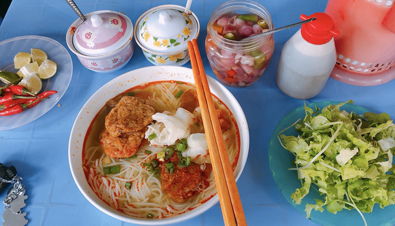 Bún Riêu Ốc - Âu Cơ