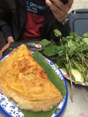 Bánh xèo tôm thịt trứng 60k