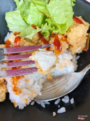 Gà viên không bị khô, rất ngon