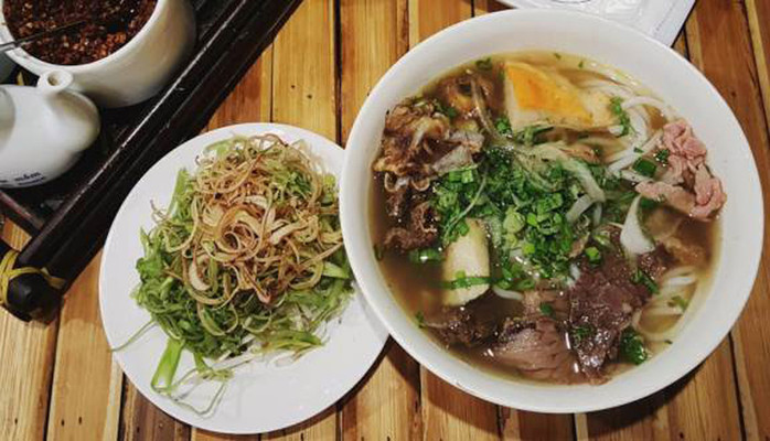 Bún Bò & Mì Quảng Cô Ba