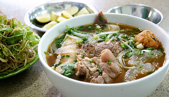 Hòa Phát - Bún Bò Huế & Bún Riêu