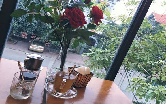 Quân Cafe - Nguyễn Hữu Huân