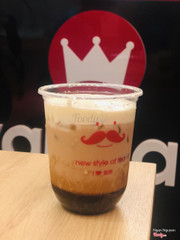 Trà sữa trân châu đường đen kem cheese, chẹp chẹp...