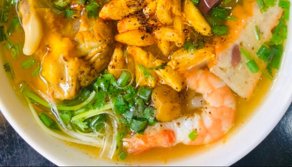 Bánh Canh Cua Mẹ Yuna