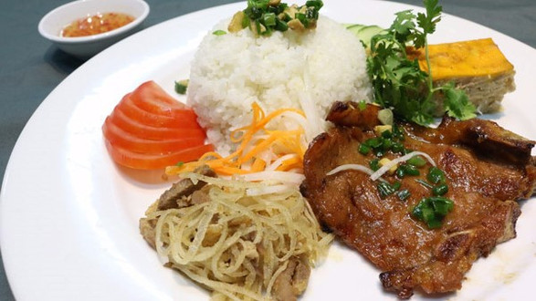 Seven Q7 - Cơm Văn Phòng