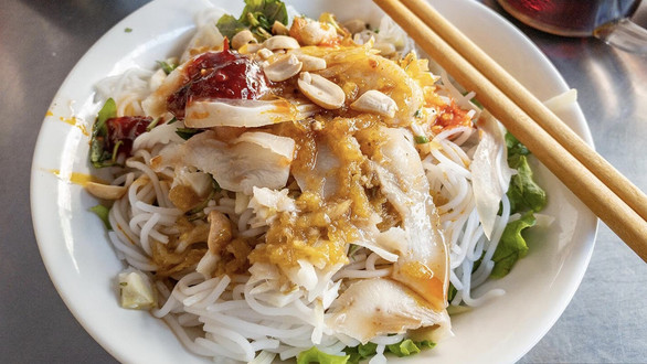 GỎI KHÔ BÒ, GỎI CUỐN - THUỶ