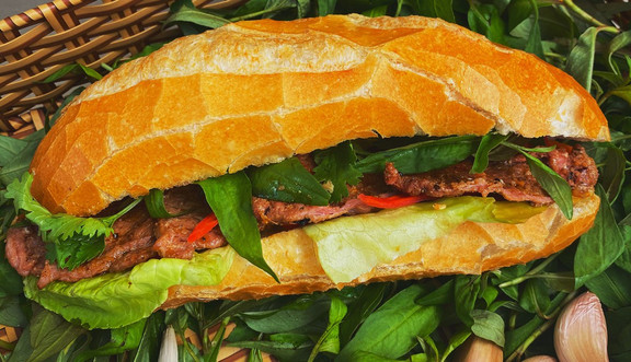 Bánh Mì Bò Nướng B - COOL - Ung Văn Khiêm