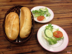 Bánh mì bé tẹo teo