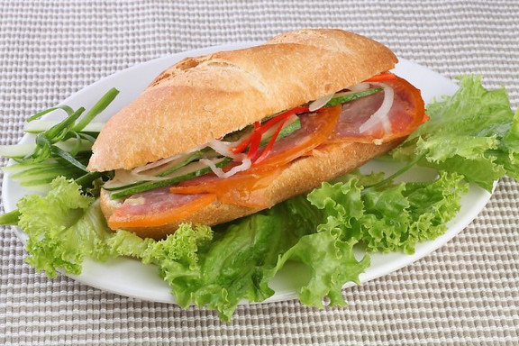 Bánh Mì Hà Nội Số 1 - Cách Mạng Tháng 8