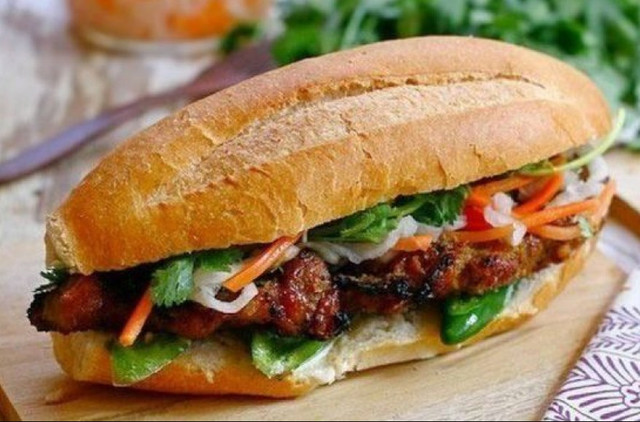 Bánh Mì Ca Dé Cô Trà - Nguyễn Duy