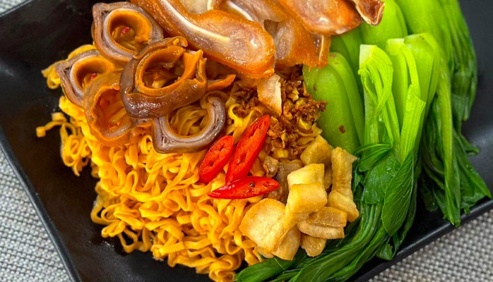 Mì Trộn Tóp Mỡ - Há Cảo Xíu Mại & Cá Viên 999 - Nguyễn Hữu Cầu