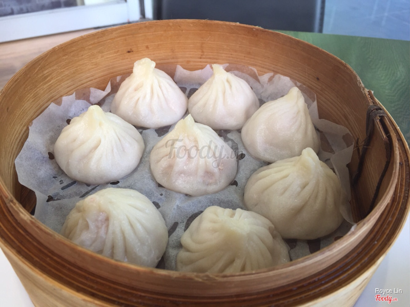 Xiao long bao comes in 8 pieces