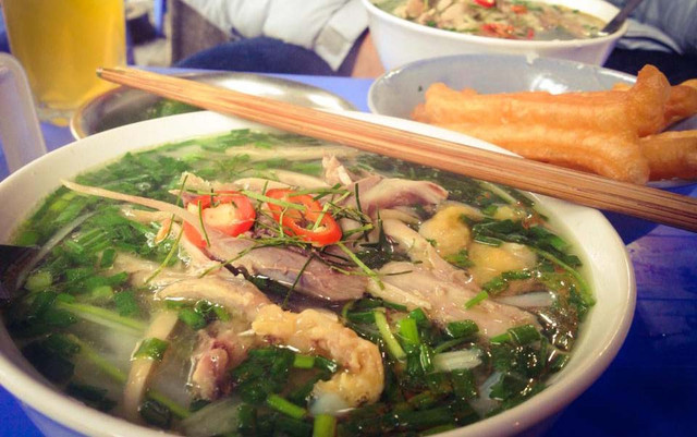Gia Hưng Quán - Phở Bò Gà