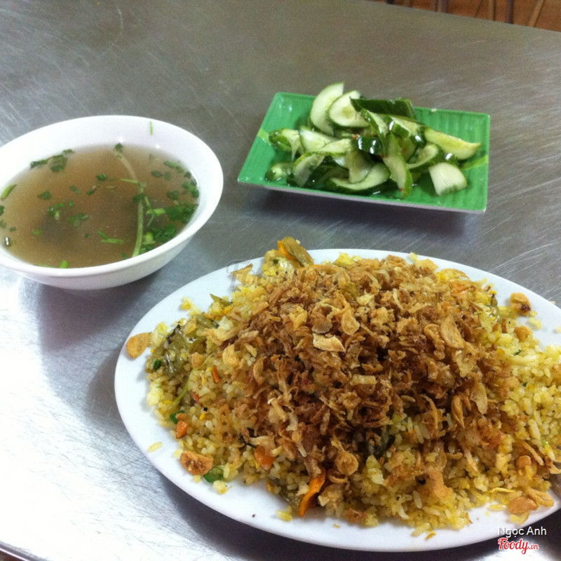 Xuất cơm rang thập cẩm 25k