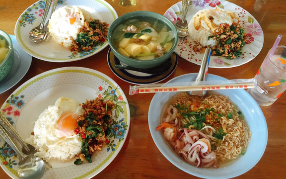 Ran Nong Som - Guest House & Restaurant