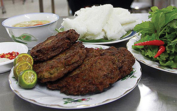 Lầu Khách