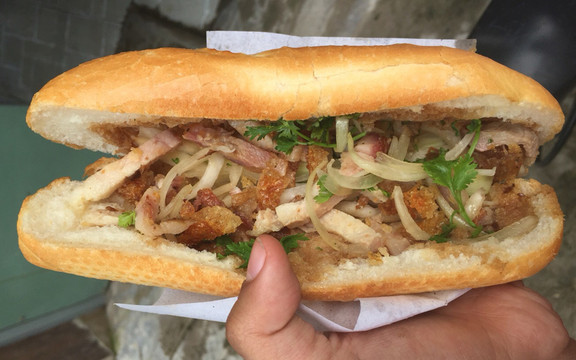 Bánh Mì Ngô Đến