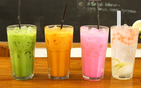 Ni - Yom - That - Cafe & Tea